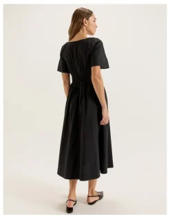 Review Adeline Sundress in Black