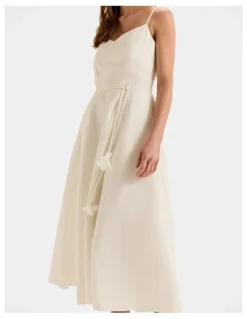 Review Aelia Linen Sun Dress in Ivory
