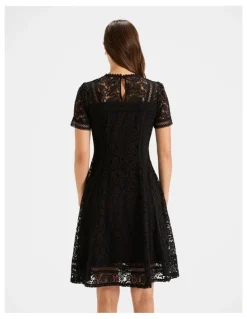 Review Lacie Dress in Black