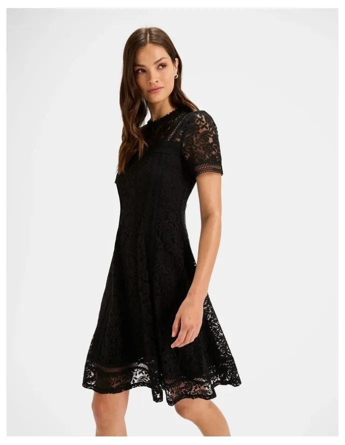 Review Lacie Dress in Black