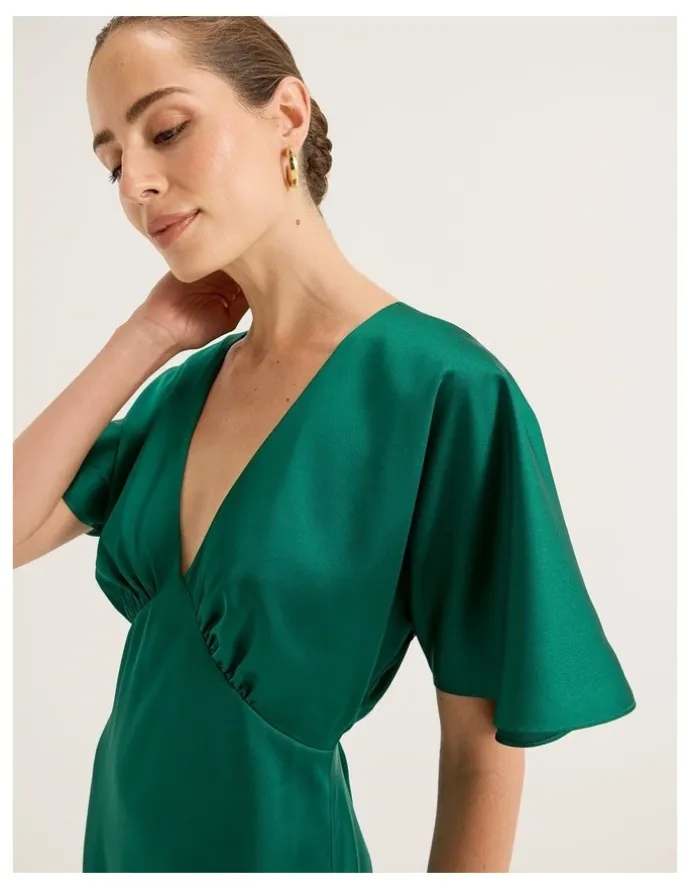 Review Montreal Sleeved Dress in Emerald