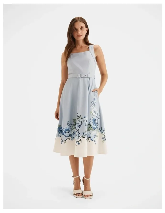 Review Solace Flare Dress
