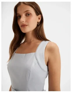 Review Solace Flare Dress