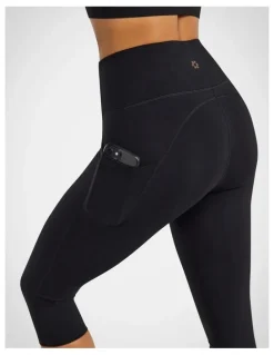 Rockwear Luxesoft Pocket 3/4 Tights in Black