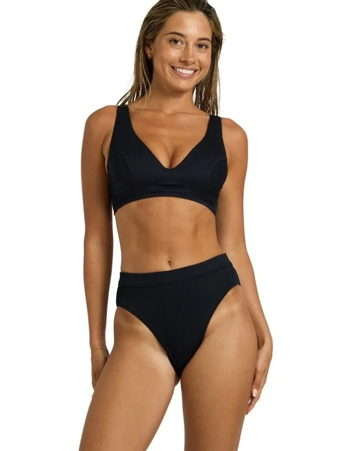 Roxy Love Underwire Elongated D Cup Bikini Top in Black