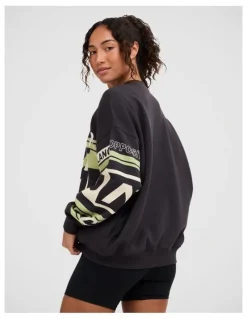 RVCA Sport Pullover Crew in Washed Black