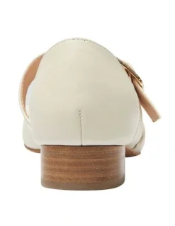 Sandler Adore Flat Leather Shoes in Bone Glove