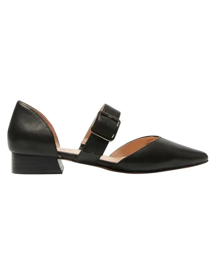Sandler Adore Flat Shoes in Black Leather