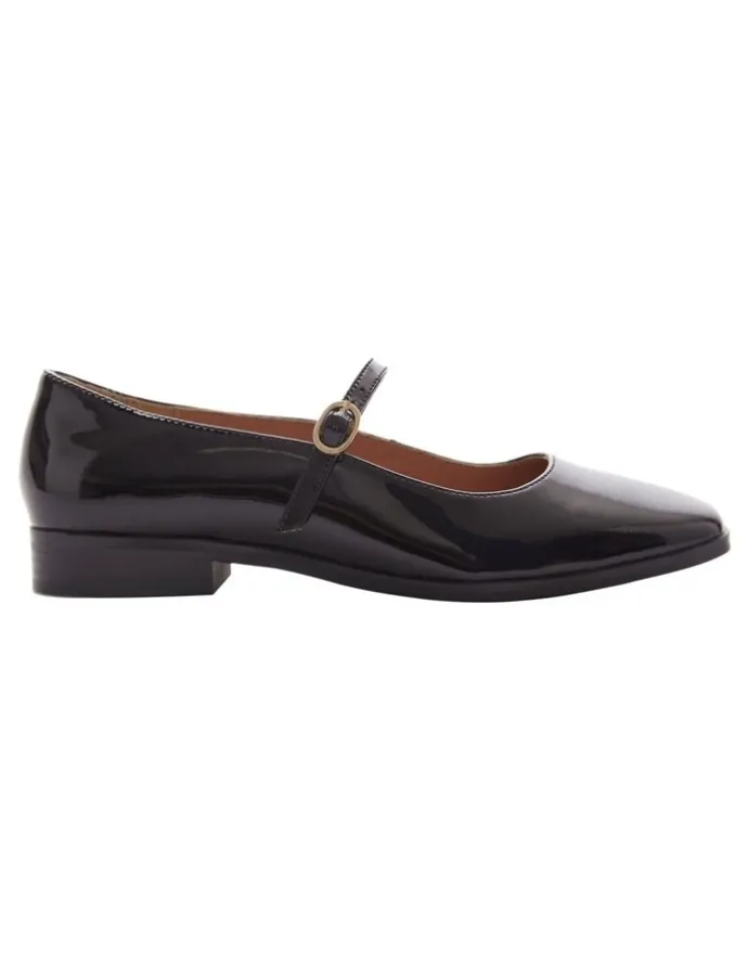 Sandler Andrea Flat Shoes in Black Patent Leather