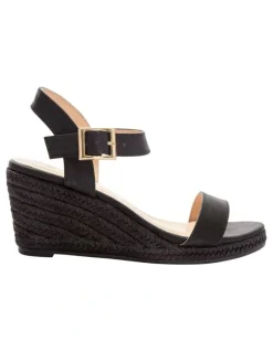 Sandler Annie Sandals in Black Black