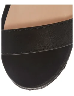 Sandler Annie Sandals in Black Black