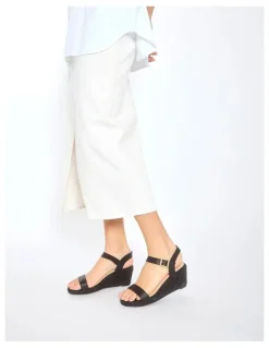 Sandler Annie Sandals in Black Black