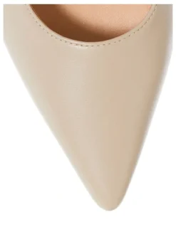 Sandler Astrid Heeled Leather Shoes in Nude