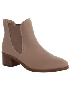 Sandler Blaze Leather Boots in Taupe