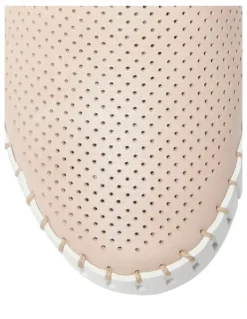 Sandler Central Sneakers in Blush Glove