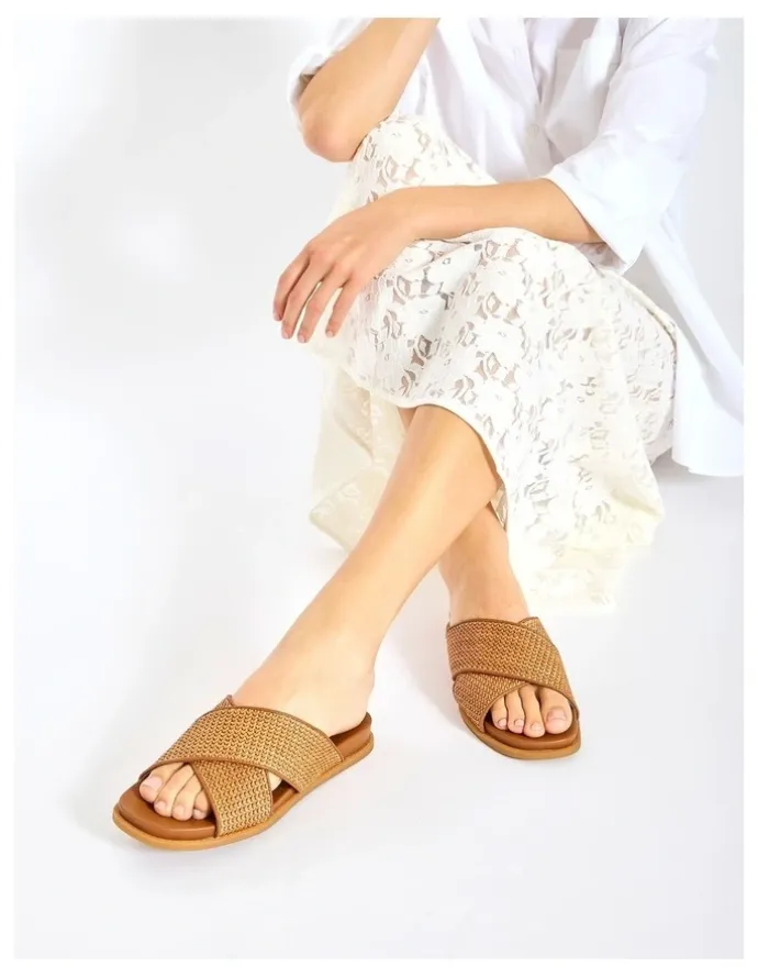 Sandler Dayna Sandals in Caramel Raffia