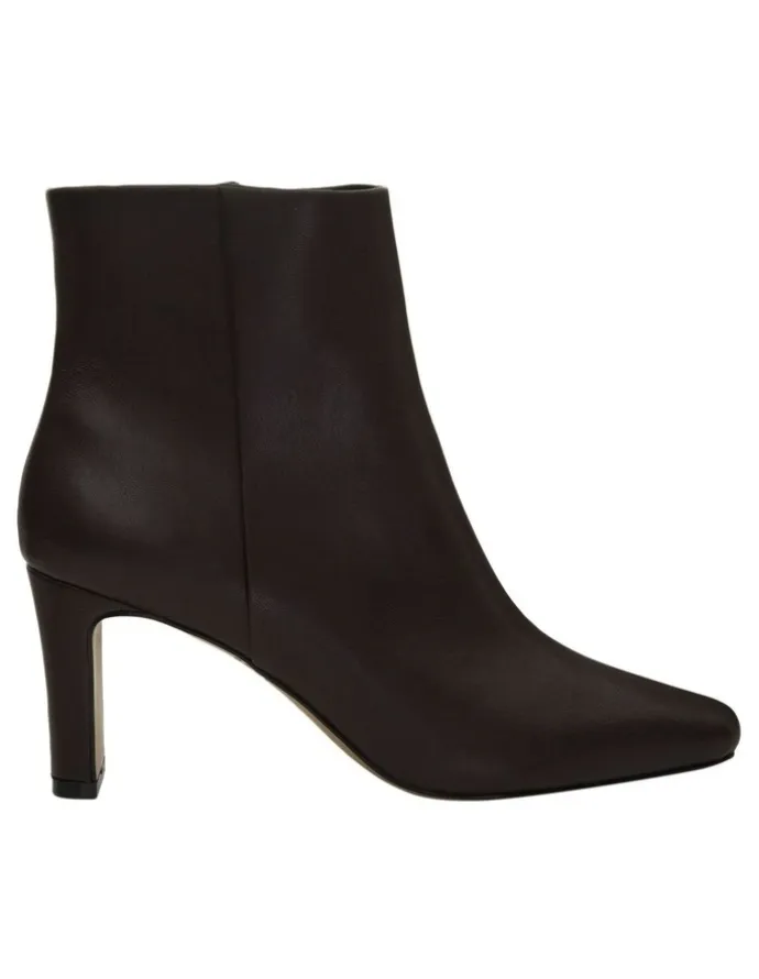 Sandler Drama Boots In Chocolate Leather