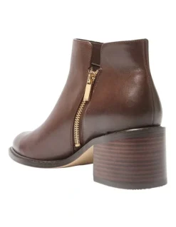 Sandler Earl Leather Boots in Brown
