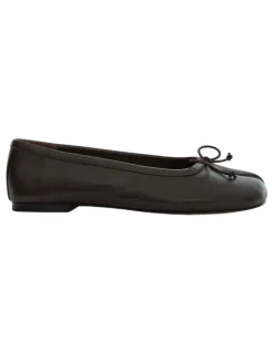 Sandler Edwina Ballet Flats in Chocolate Leather