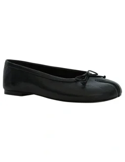 Sandler Edwina Ballet Flats in Black Leather