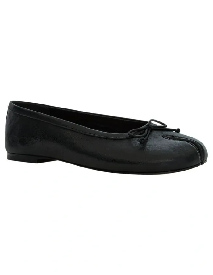 Sandler Edwina Ballet Flats in Black Leather