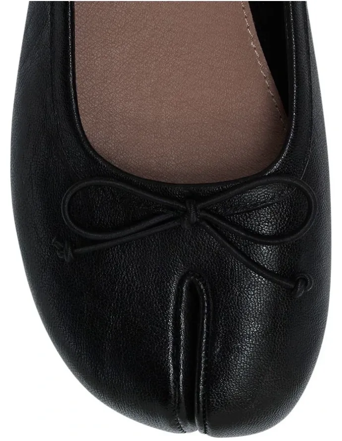 Sandler Edwina Ballet Flats in Black Leather