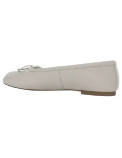 Sandler Edwina Ballet Flats in Bone Leather