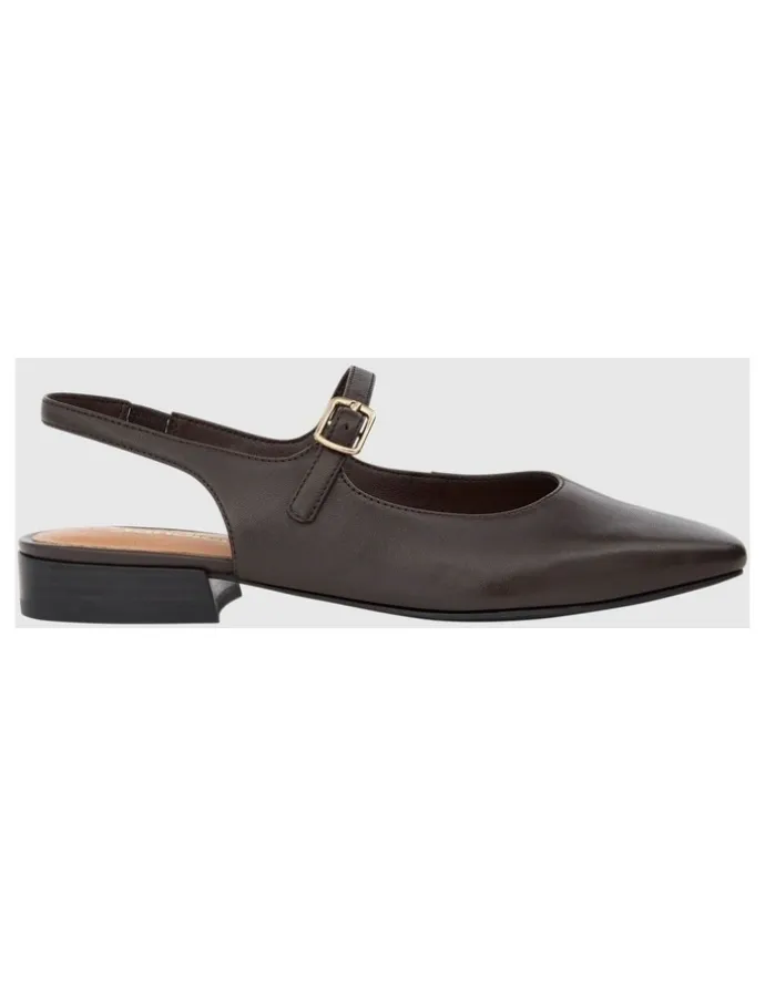Sandler Everly Flat Shoes in Chocolate Leather