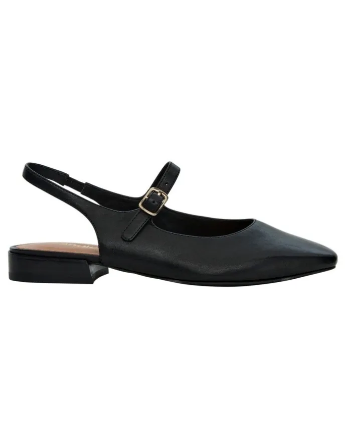 Sandler Everly Flat Shoes in Black Leather