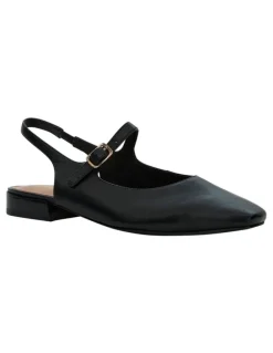 Sandler Everly Flat Shoes in Black Leather