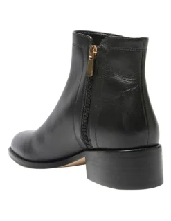 Sandler Fenton Leather Boots in Black
