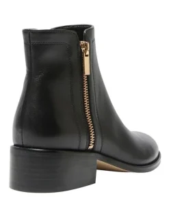 Sandler Fenton Leather Boots in Black
