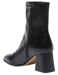 Sandler Hampton Boots in Black Stretch