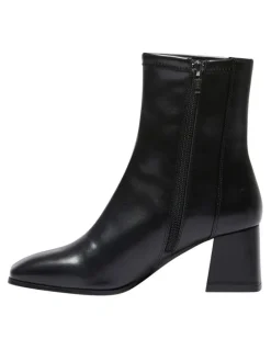 Sandler Hampton Boots in Black Stretch