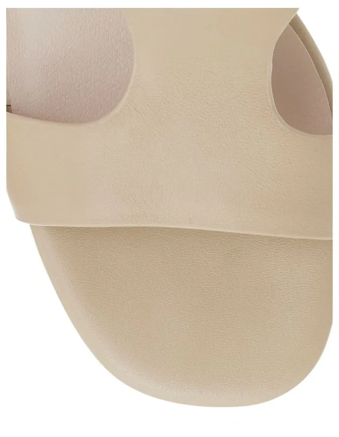 Sandler Harper Sandals in Nude Leather