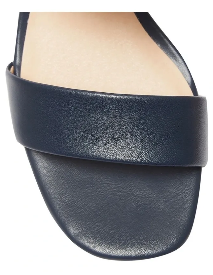 Sandler Hayley Sandals In Navy Leather