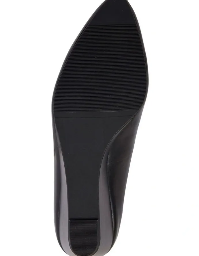 Sandler Henry Heeled Shoes in Black Leather