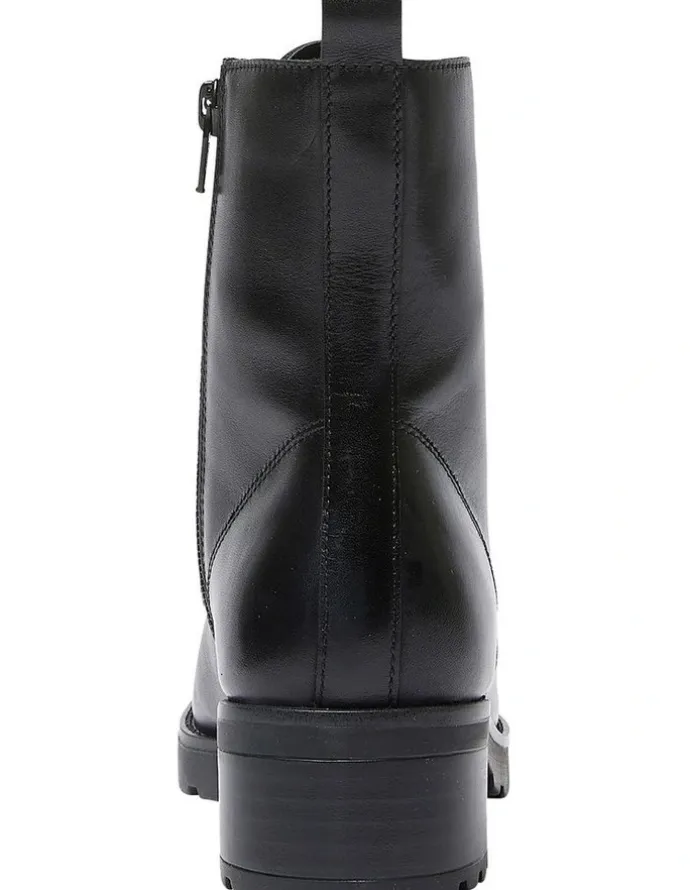 Sandler Inferno Boots in Black Leather