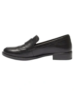 Sandler Infinity Flat Shoes in Black Leather