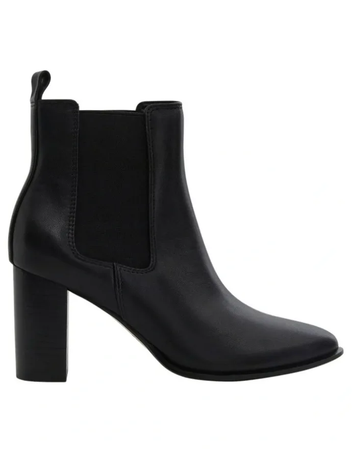 Sandler Jamie Ankle Boots in Black Leather