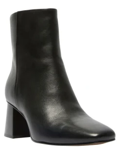 Sandler Kade Leather Boots in Black