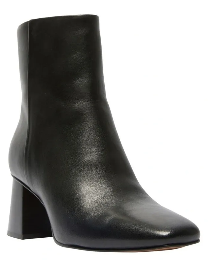 Sandler Kade Leather Boots in Black