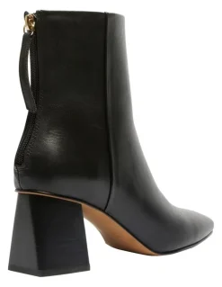 Sandler Kade Leather Boots in Black