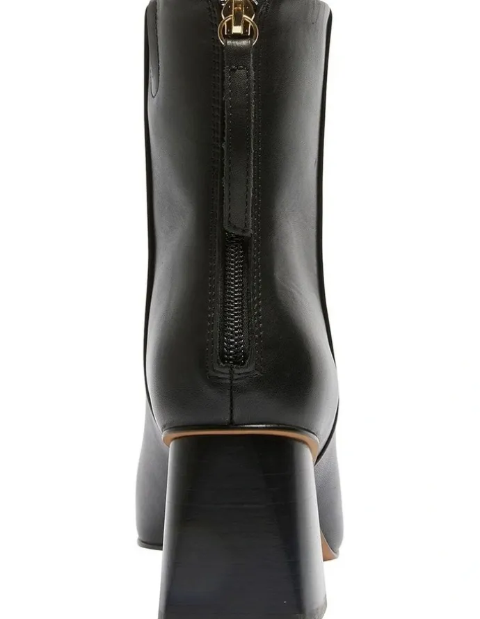 Sandler Kade Leather Boots in Black