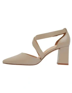 Sandler Kara Heeled Shoes in Nude Leather