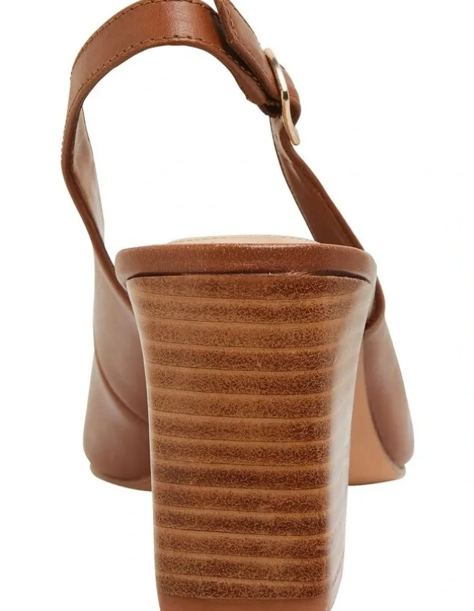 Sandler Kirsty Heeled Shoes in Cognac Leather