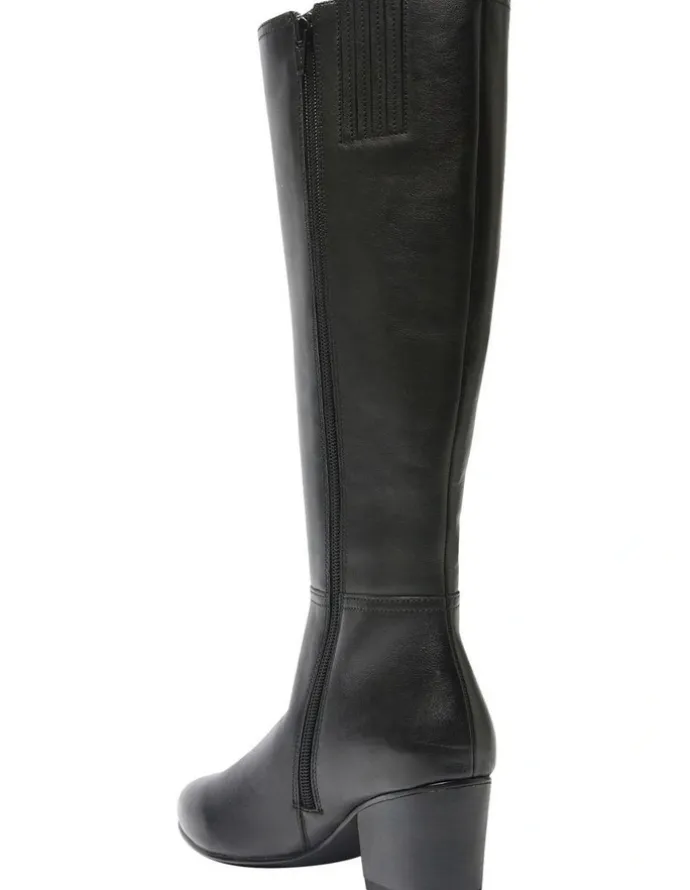 Sandler Leather Drake Boots in Black