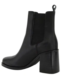Sandler Maddie Boots in Black Glove