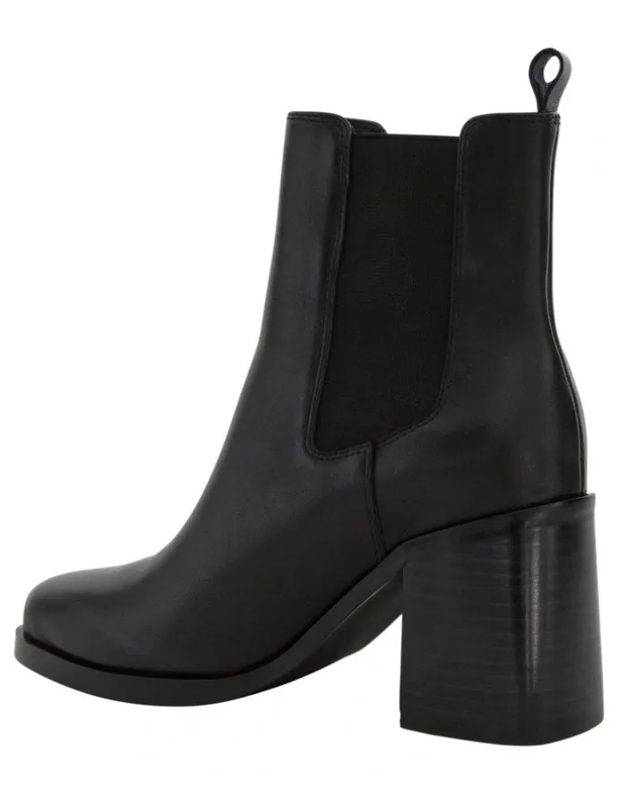 Sandler Maddie Boots in Black Glove