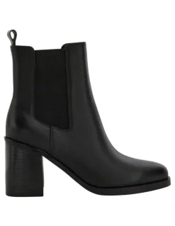 Sandler Maddie Boots in Black Glove